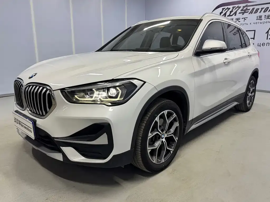 BMW X1 — фото 1