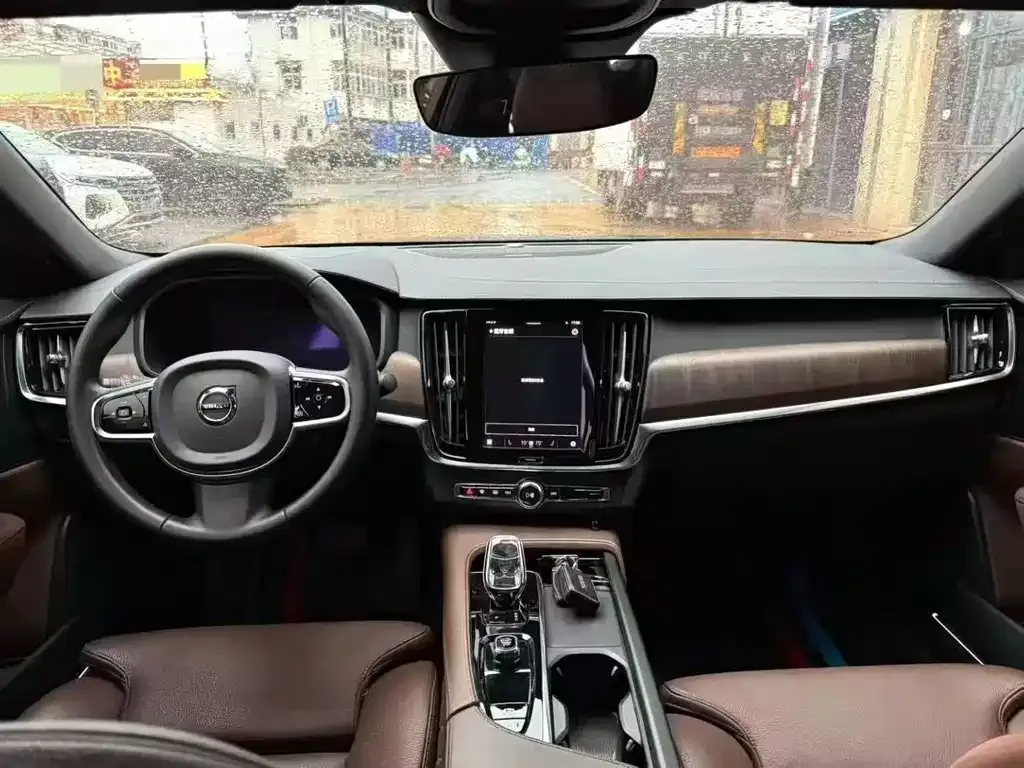 Volvo S90 — фото 2