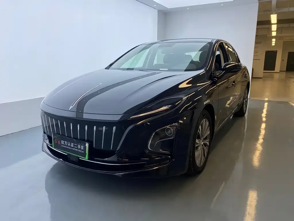 Hongqi E-QM5 — фото 1