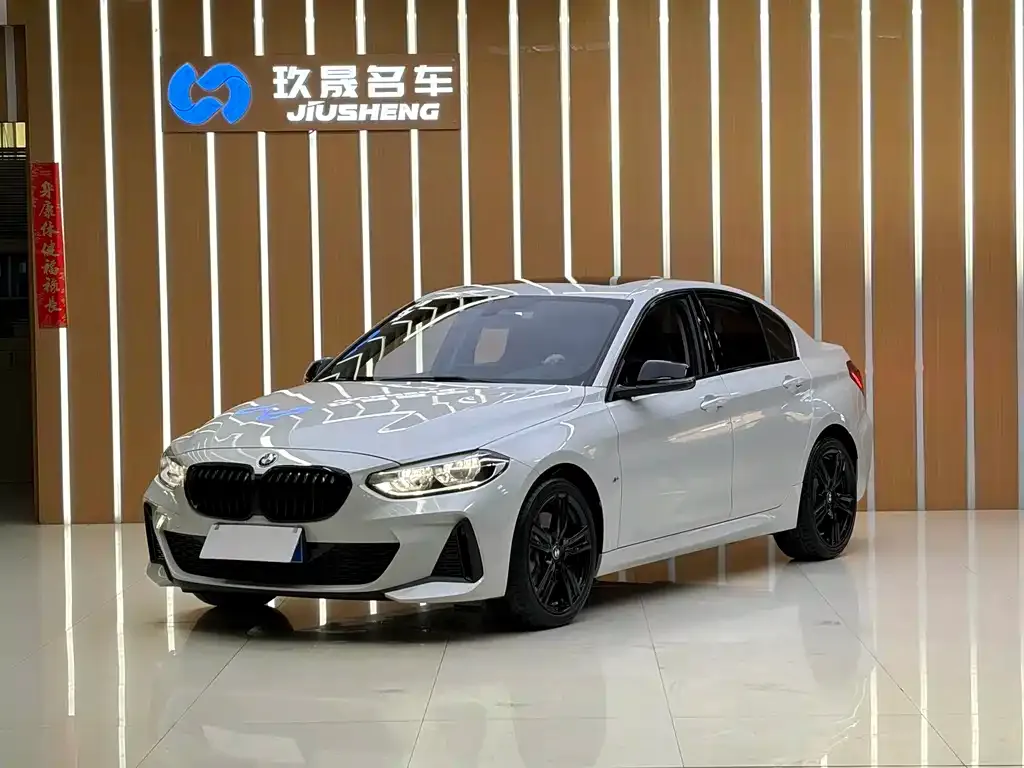 BMW 1 Series — фото 1