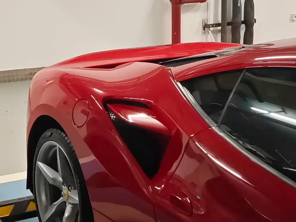 Ferrari F8 — фото 3