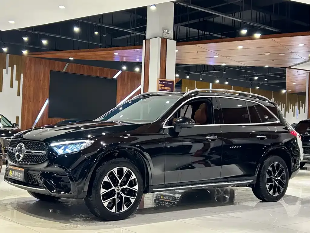 Mercedes-Benz GLC — фото 1