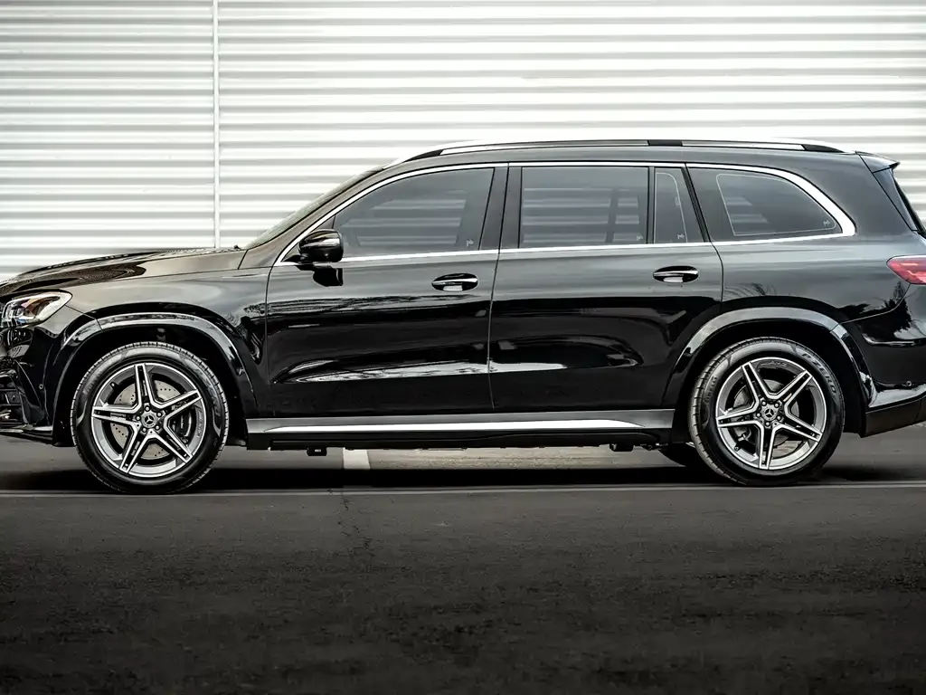 Mercedes-Benz GLS — фото 6