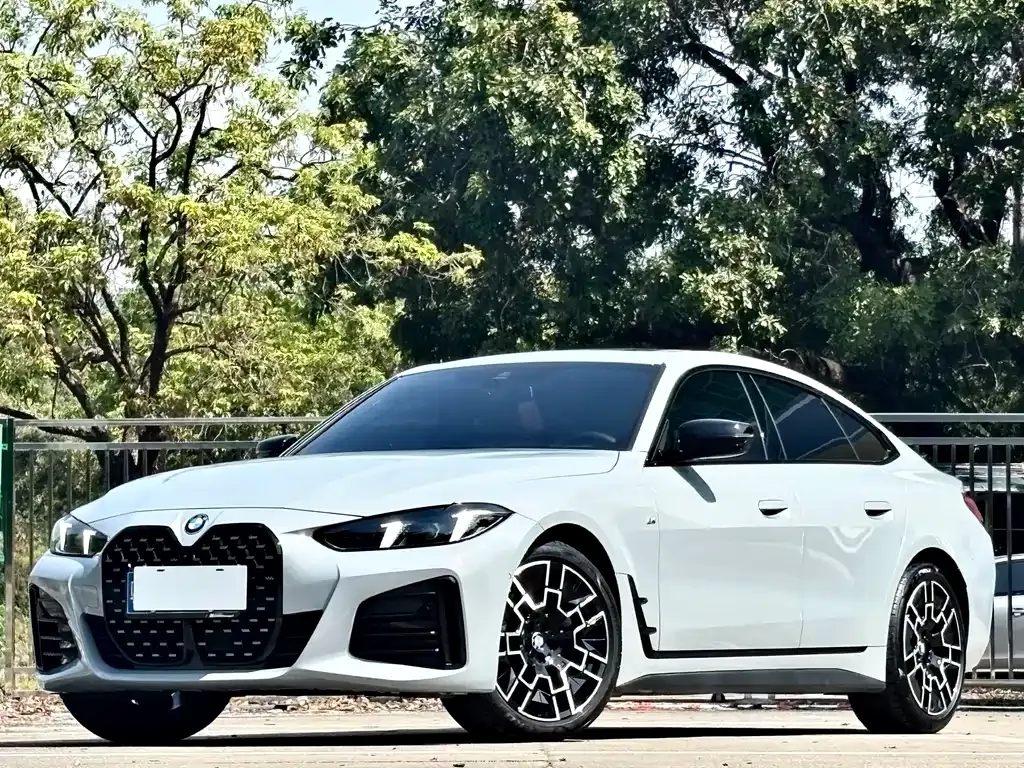 BMW 4 Series — фото 1