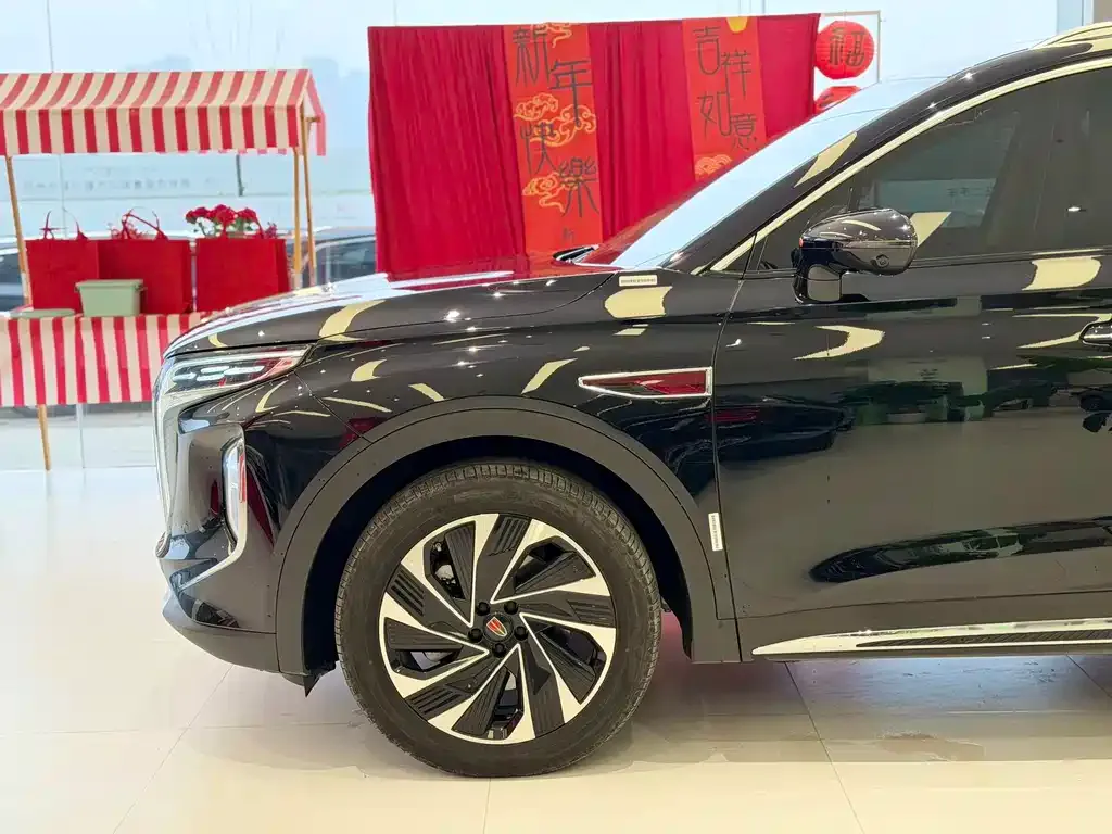 Hongqi HS7 PHEV — фото 10