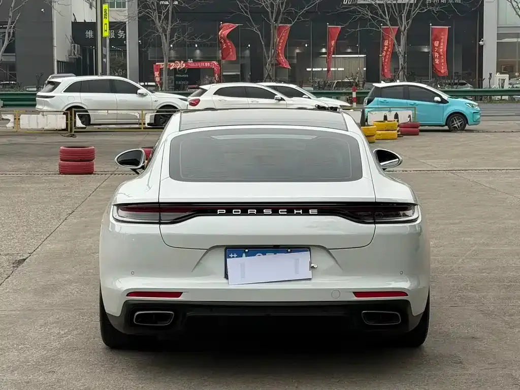 Porsche Panamera — фото 10