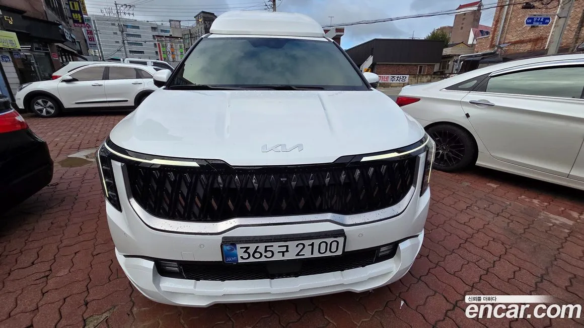 Kia Carnival — фото 1
