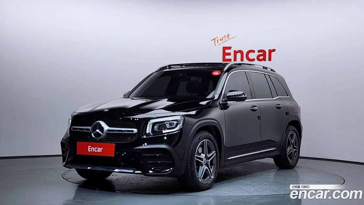 Mercedes-Benz GLB-Class — фото 1