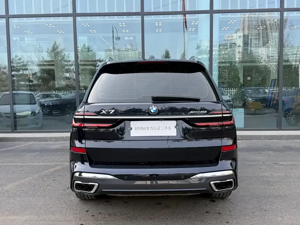BMW X7 — фото 2