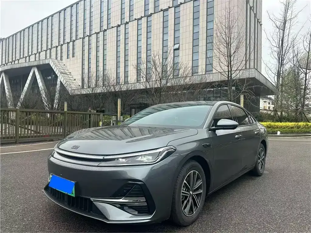 Geely 银河A7 — фото 1