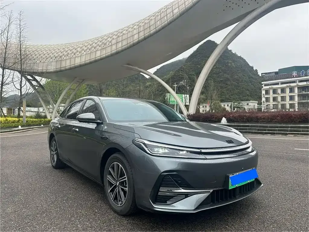 Geely 银河A7 — фото 7