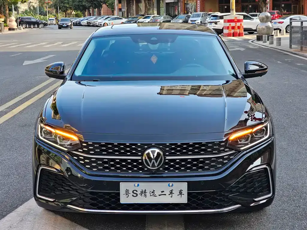 Volkswagen Passat — фото 5
