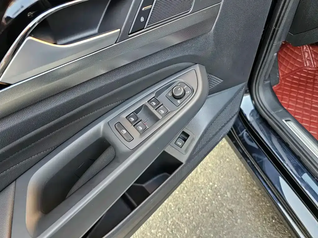 Volkswagen Passat — фото 6