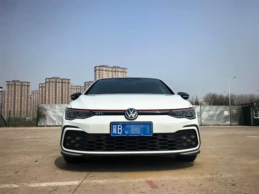 Volkswagen Golf GTI — фото 5