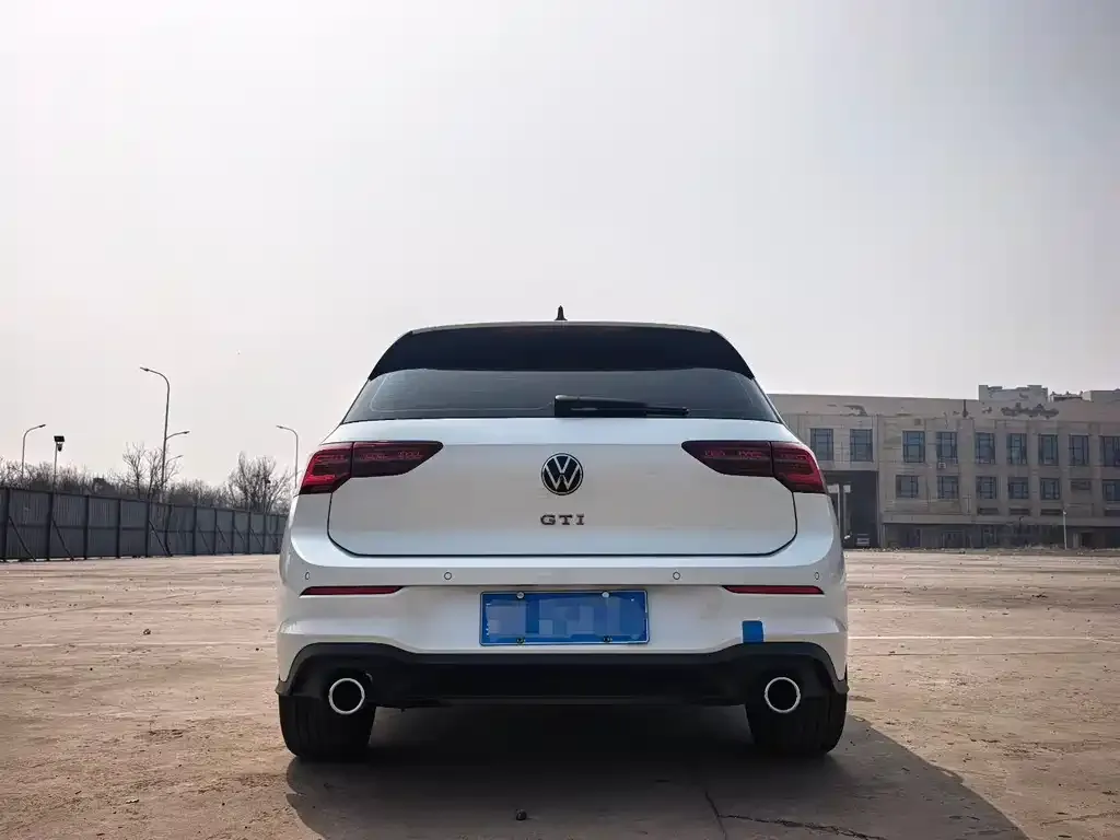 Volkswagen Golf GTI — фото 2