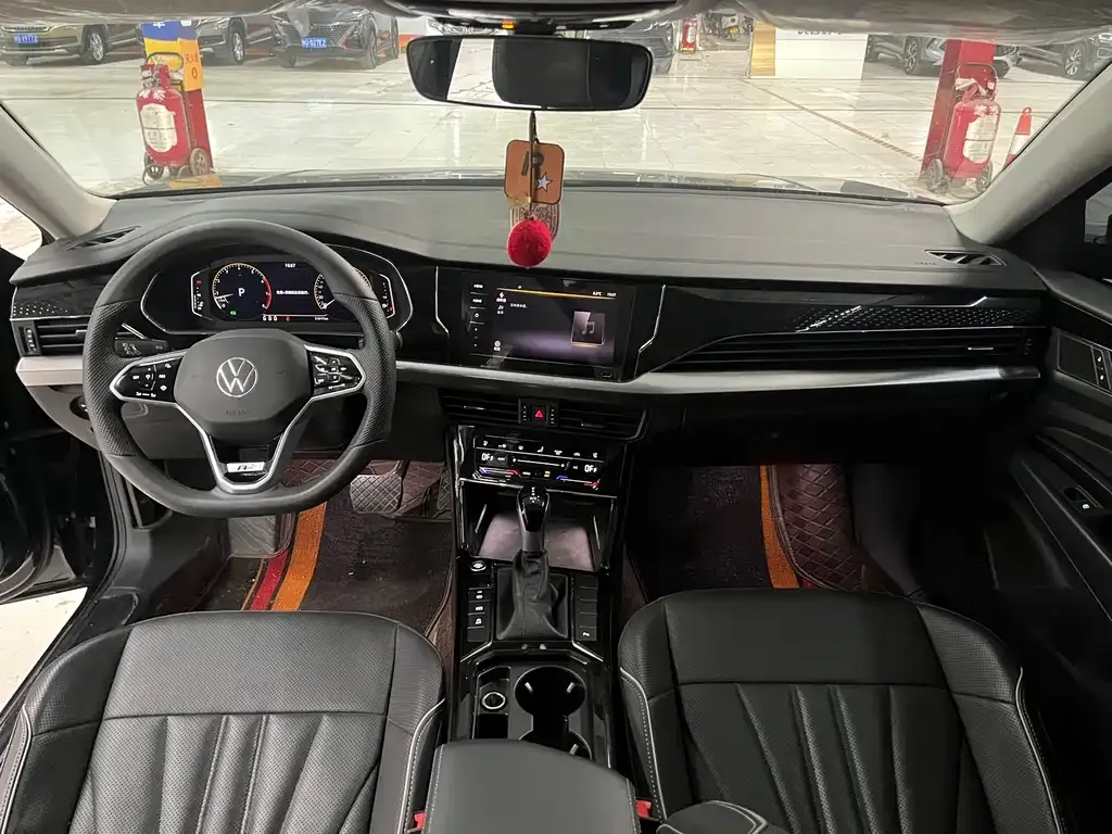 Volkswagen Passat — фото 8