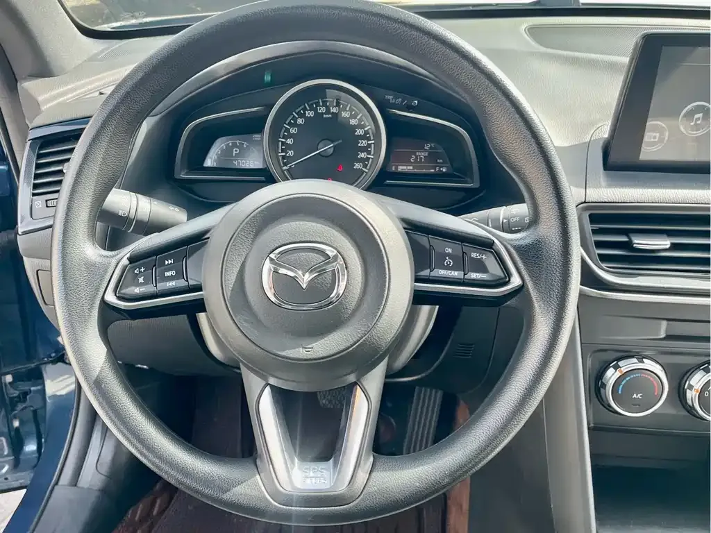 Mazda CX-4 — фото 8