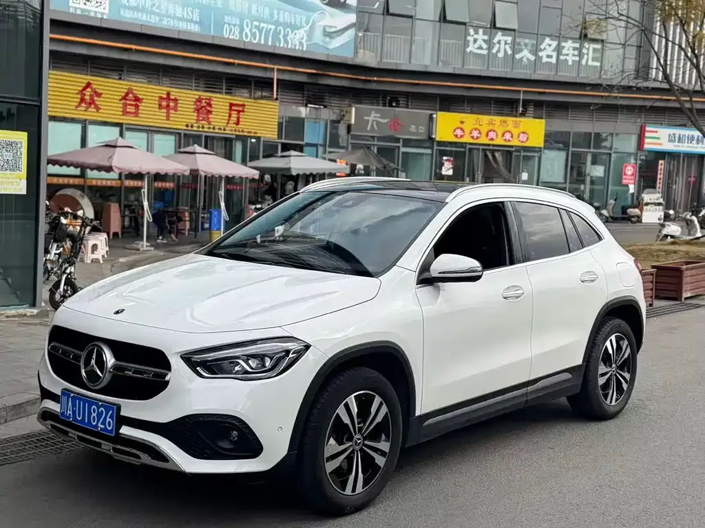 Mercedes-Benz GLA — фото 1
