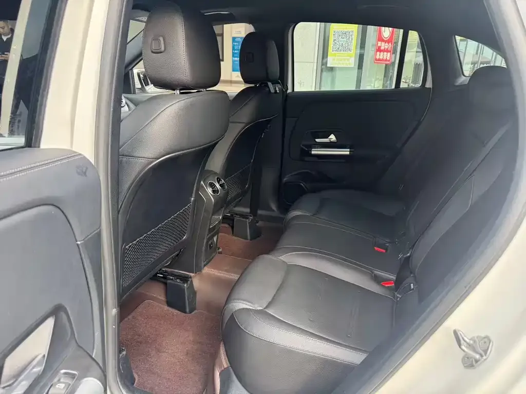 Mercedes-Benz GLA — фото 5