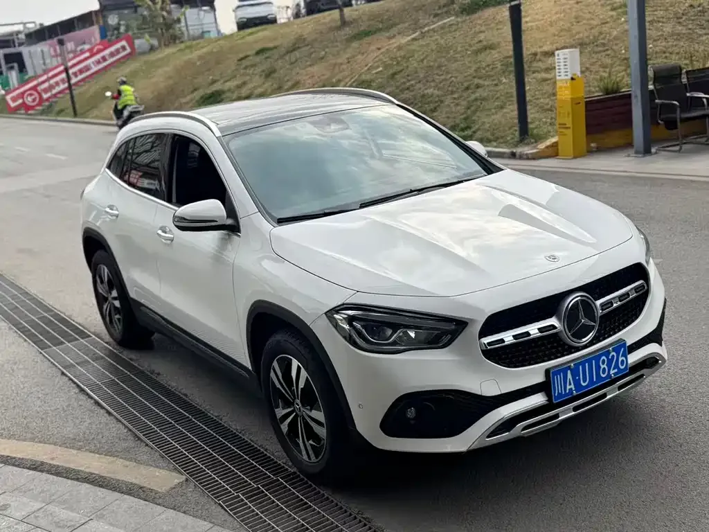 Mercedes-Benz GLA — фото 7