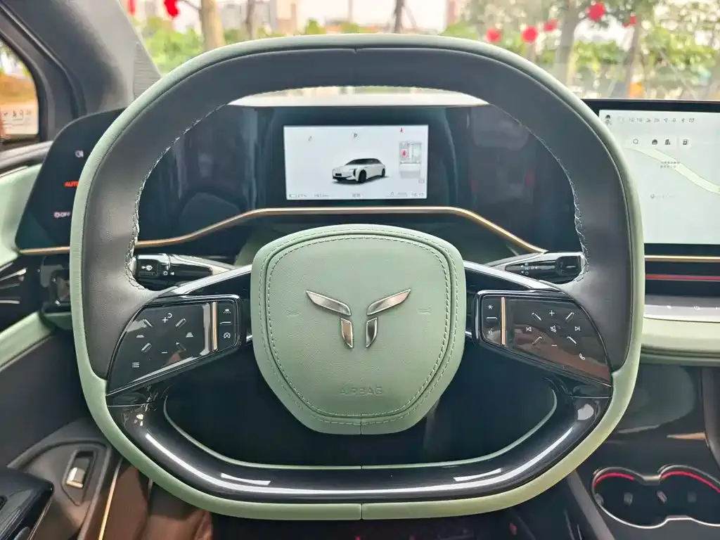 Hongqi EH7 — фото 3