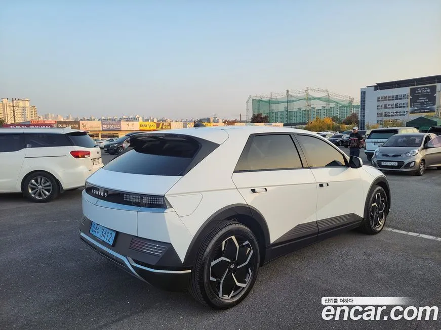 Hyundai Ioniq5 — фото 3