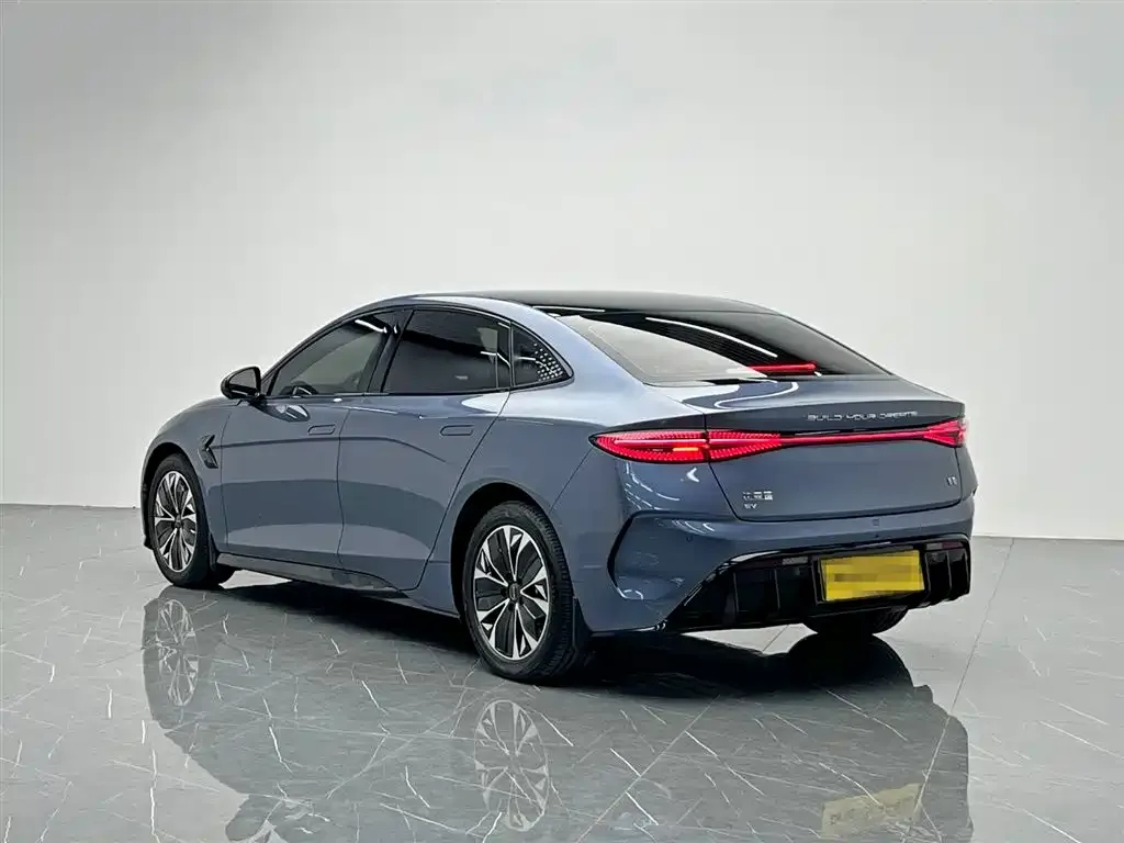 BYD Seal — фото 7