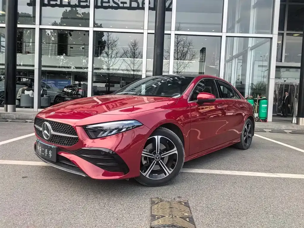 Mercedes-Benz A-Class — фото 1