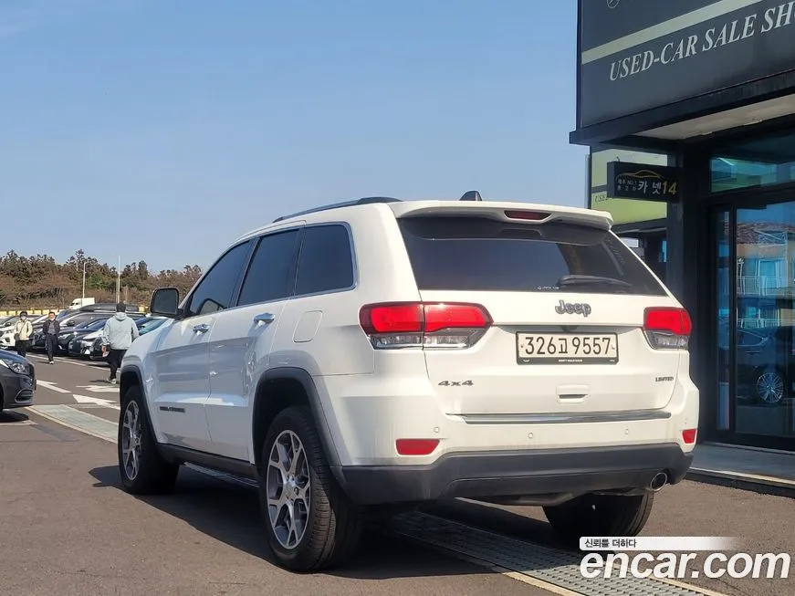 Jeep Cherokee — фото 4