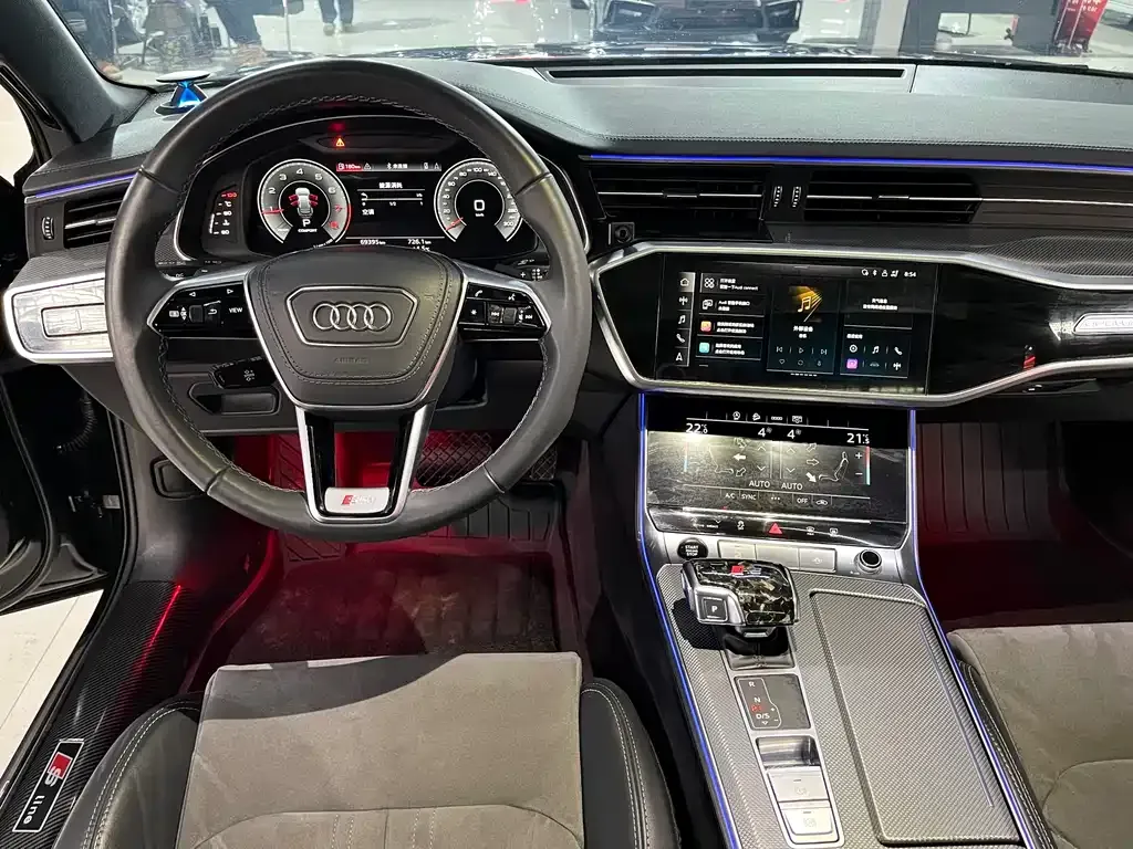 Audi A6L — фото 7