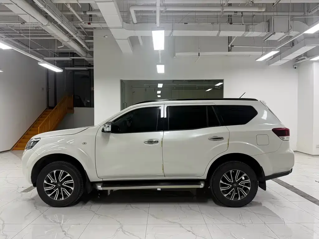 Nissan Terra — фото 3