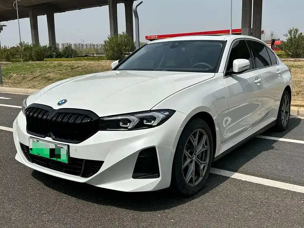 BMW i3 — фото 1