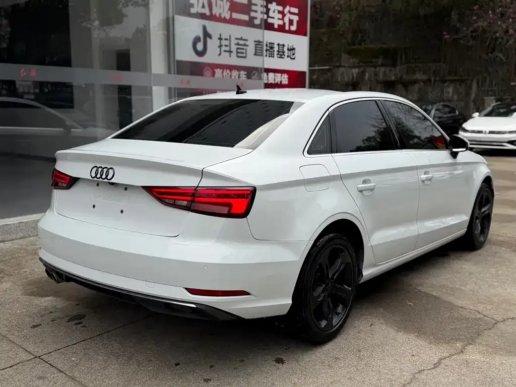 Audi A3 — фото 3