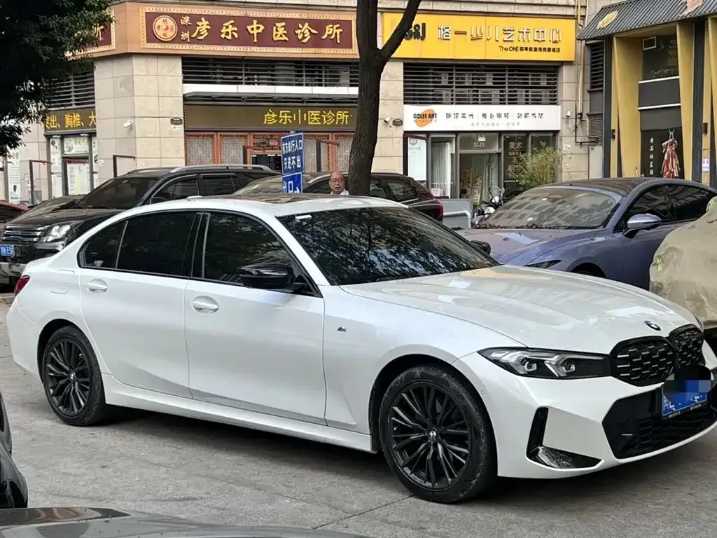 BMW 3 Series — фото 1