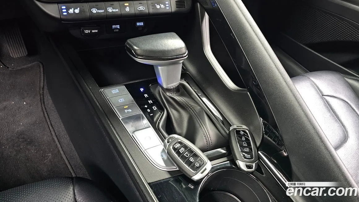 Hyundai AVANTE — фото 2