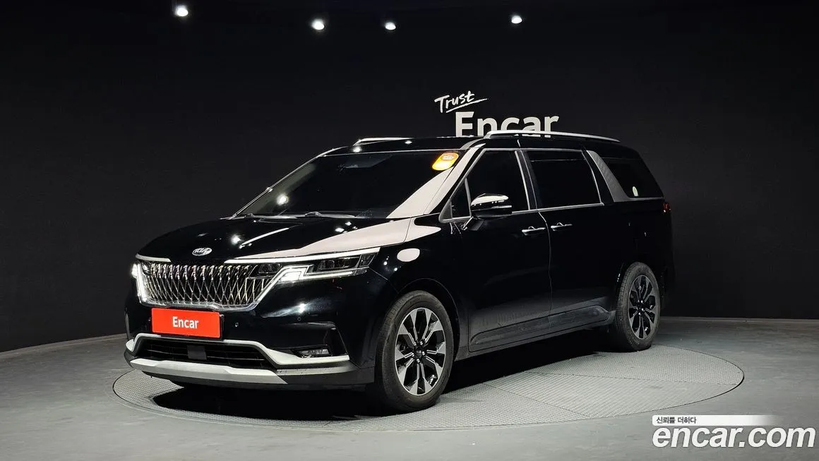 Kia Carnival — фото 1