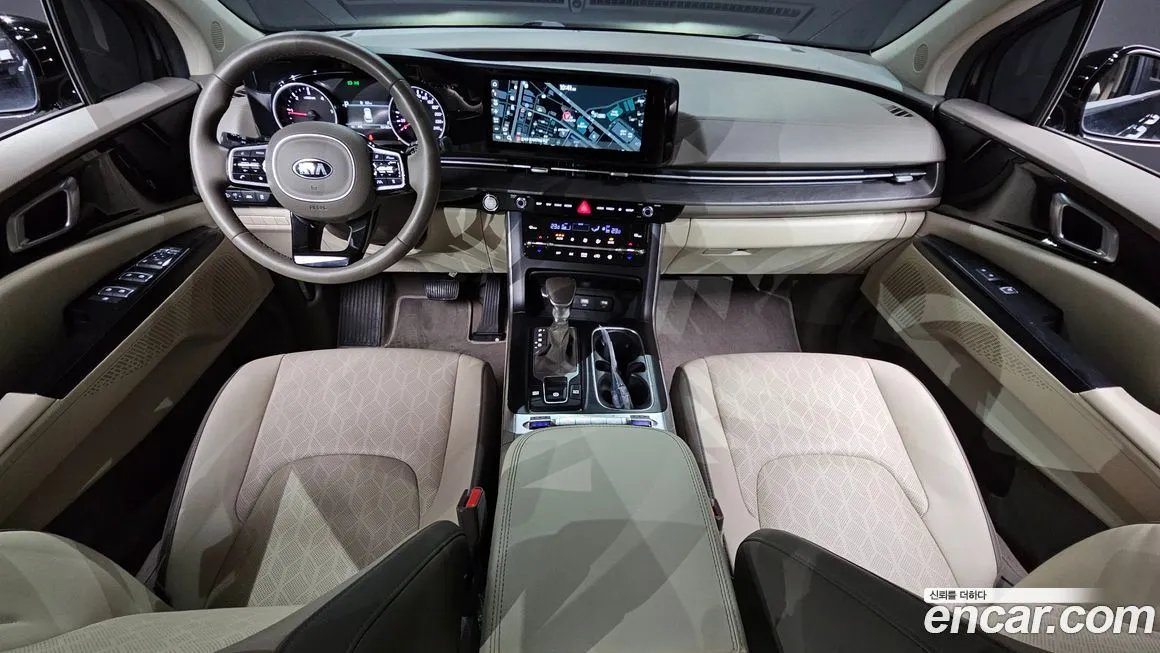 Kia Carnival — фото 9