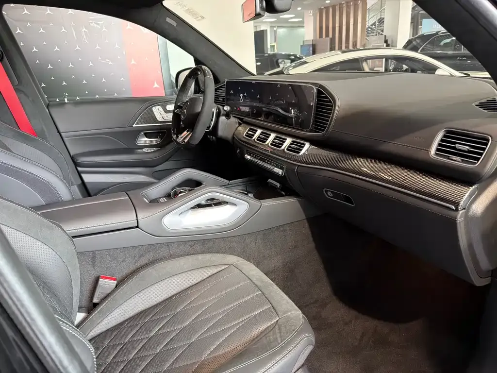 Mercedes-Benz GLS AMG — фото 4