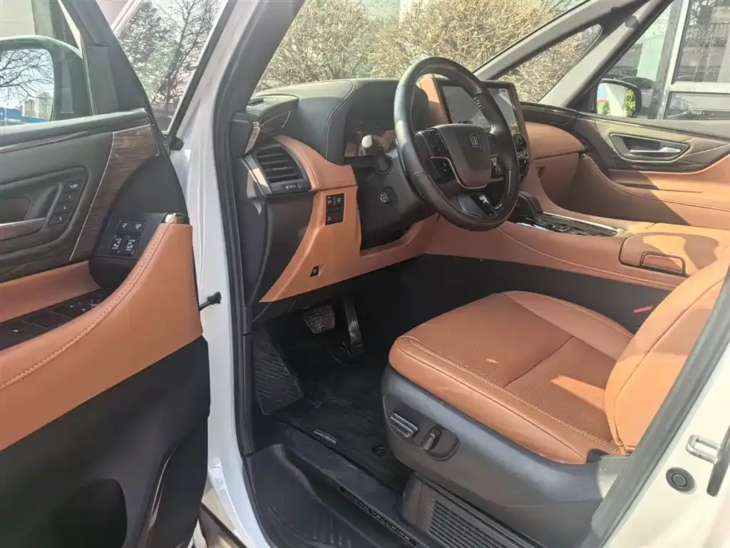 Toyota Vellfire — фото 7