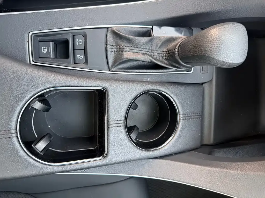 Toyota Avalon — фото 7