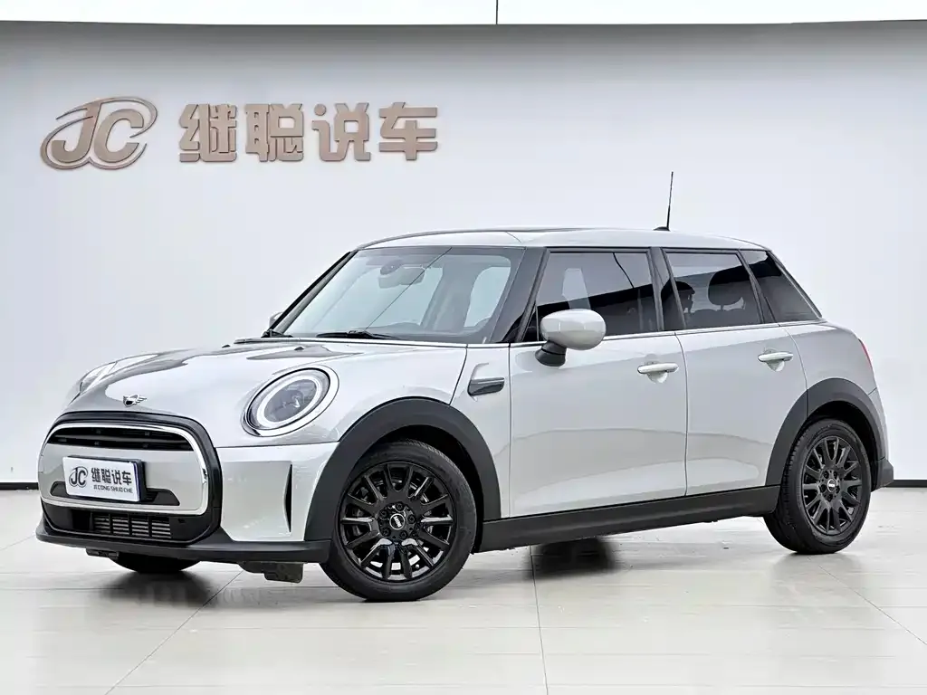 MINI Cooper (3-door) — фото 1