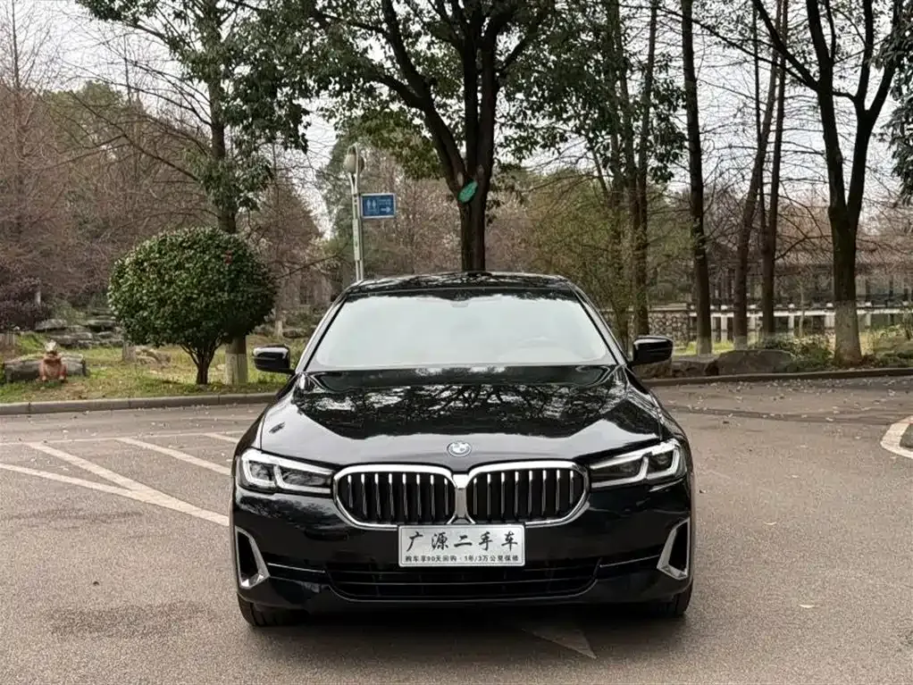BMW 5 Series — фото 9