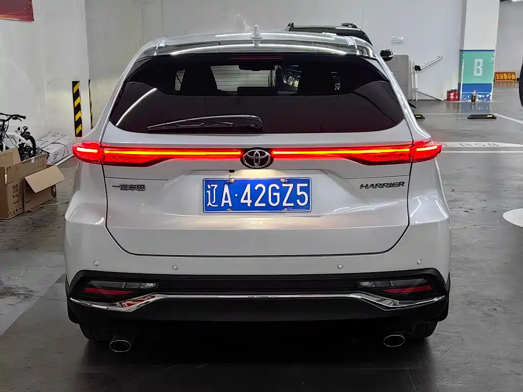 Toyota Harrier — фото 7