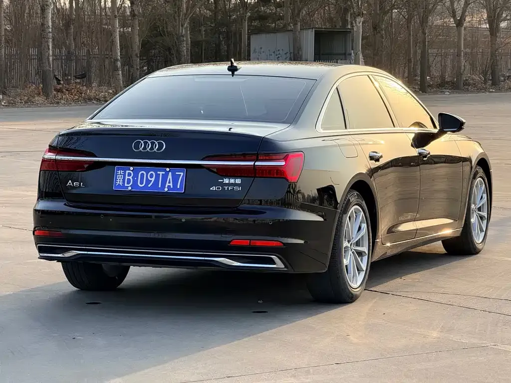 Audi A6L — фото 9