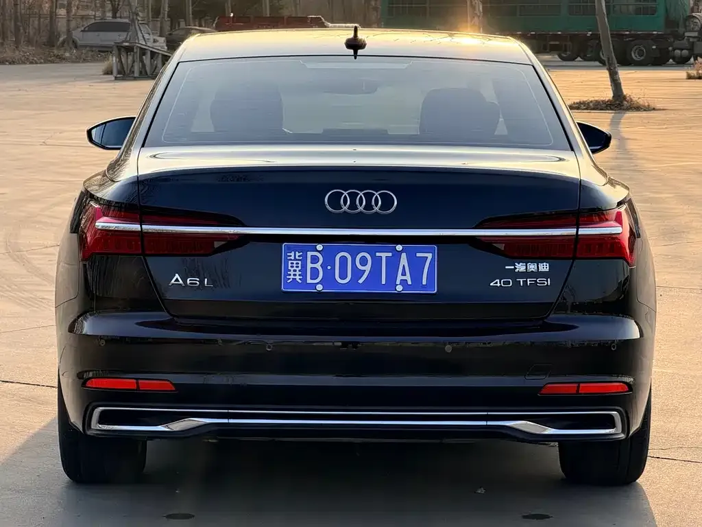 Audi A6L — фото 10