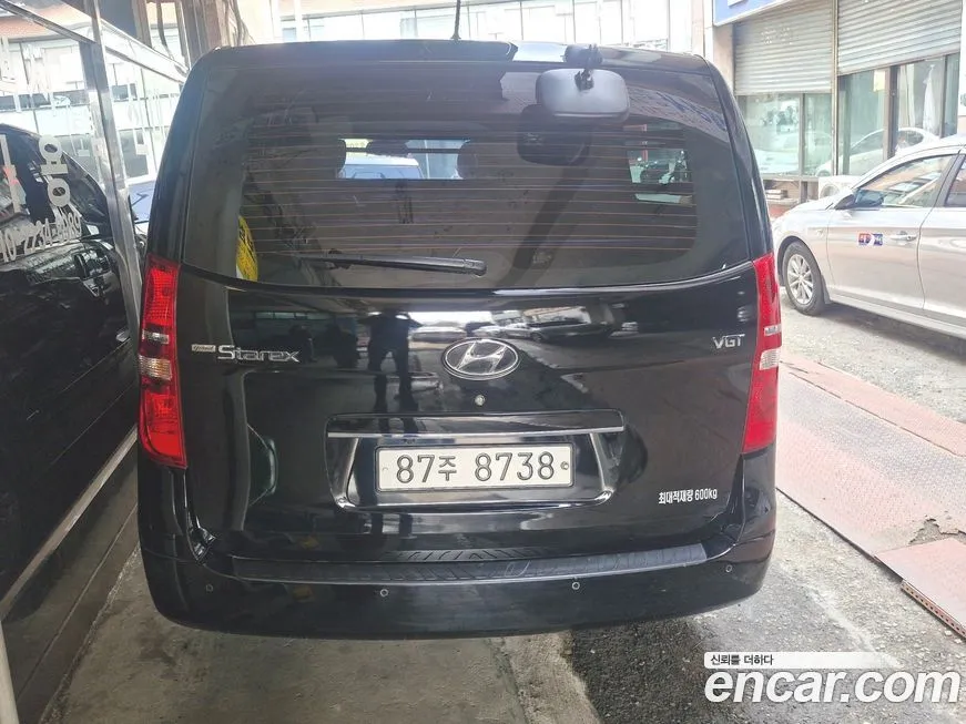 Hyundai Starex — фото 10
