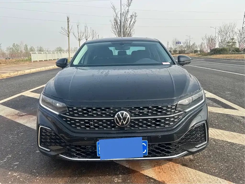 Volkswagen Passat — фото 8