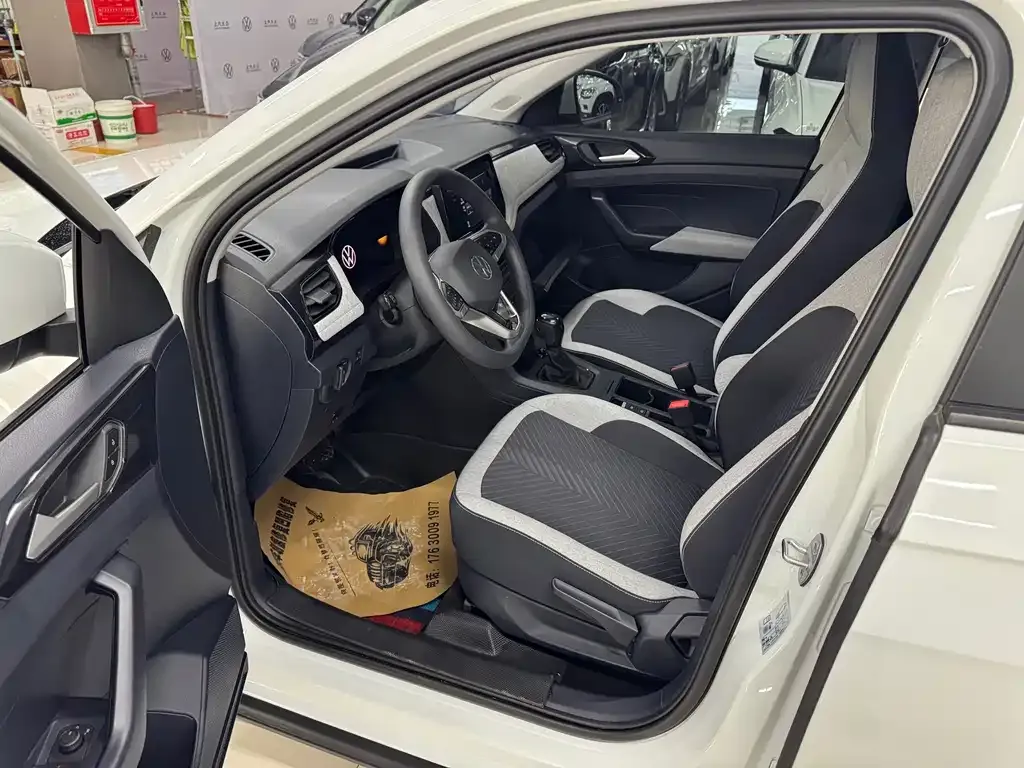 Volkswagen Tharu — фото 3