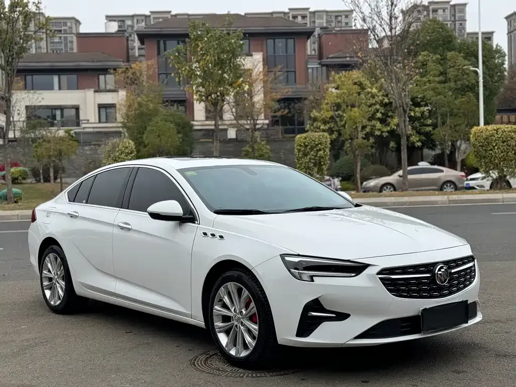 Buick Regal — фото 10