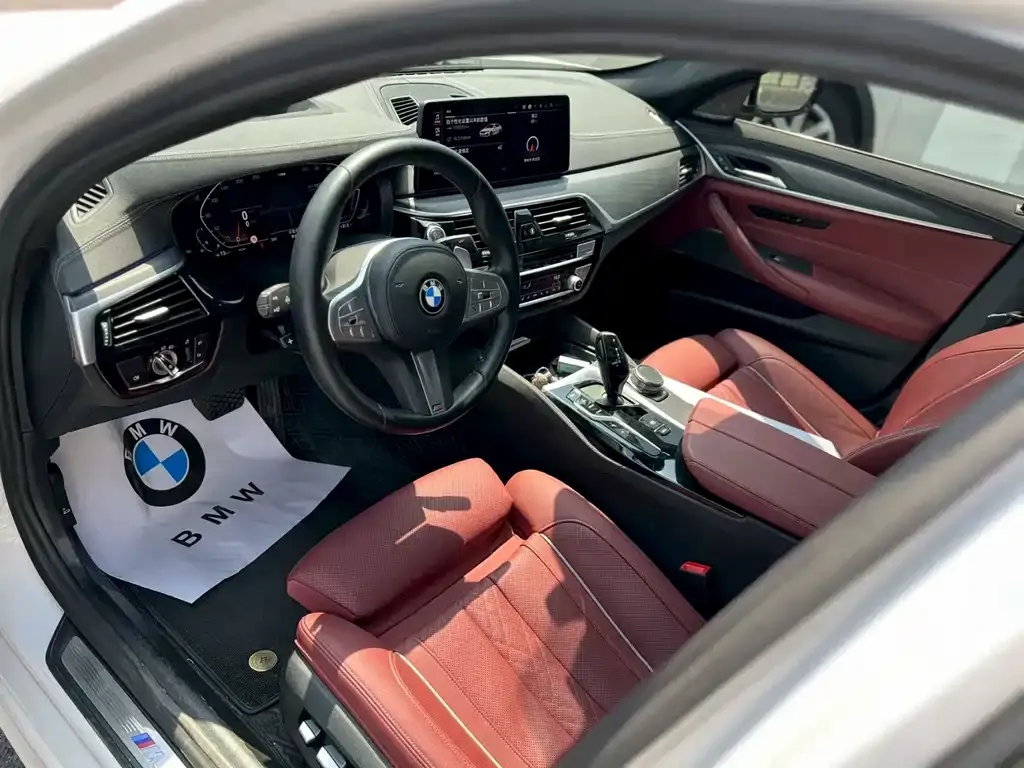 BMW 5 Series — фото 3